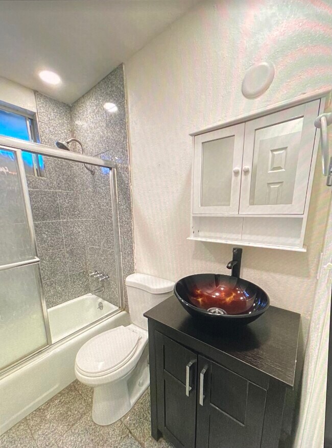 Building Photo - 35450 Douglas Ln