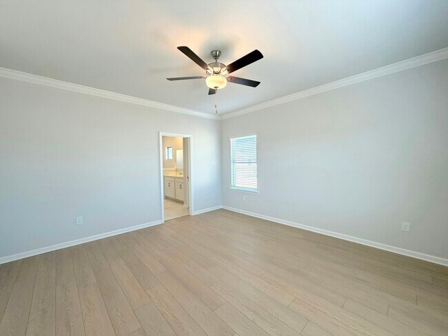 Building Photo - 214 Stockyard Cir