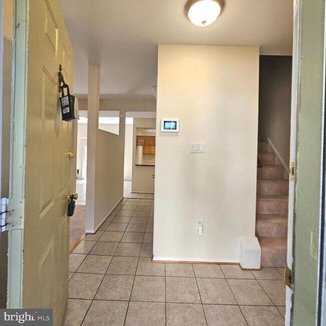 Building Photo - 8994 Bonham Cir