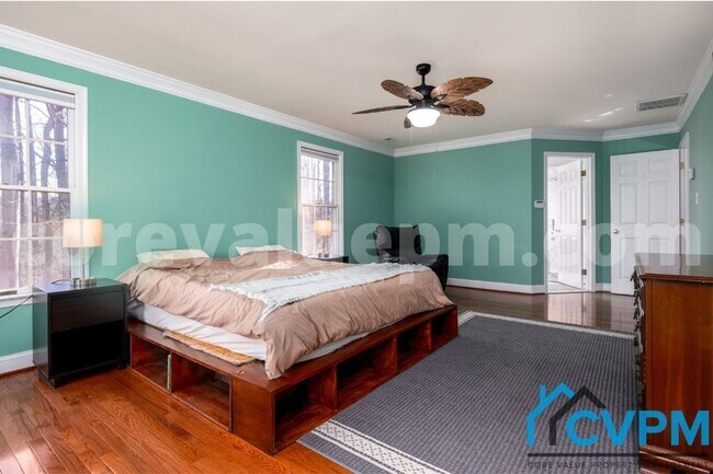 Building Photo - 1009 Howard Grove Ct