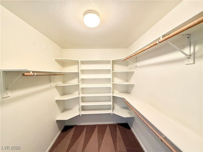 Building Photo - 5421 N Fleetwood Pl