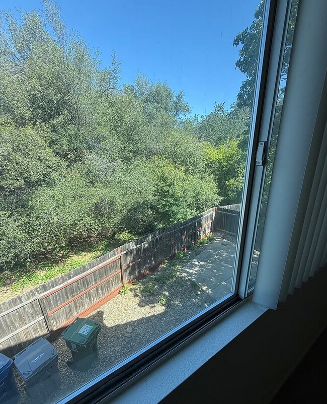 Building Photo - 3 Bed 2.5 Ba 2 Story 2 Car Garage in Folsom!