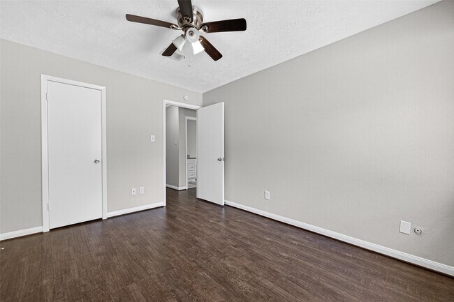 Building Photo - 21043 Northern Colony Ct