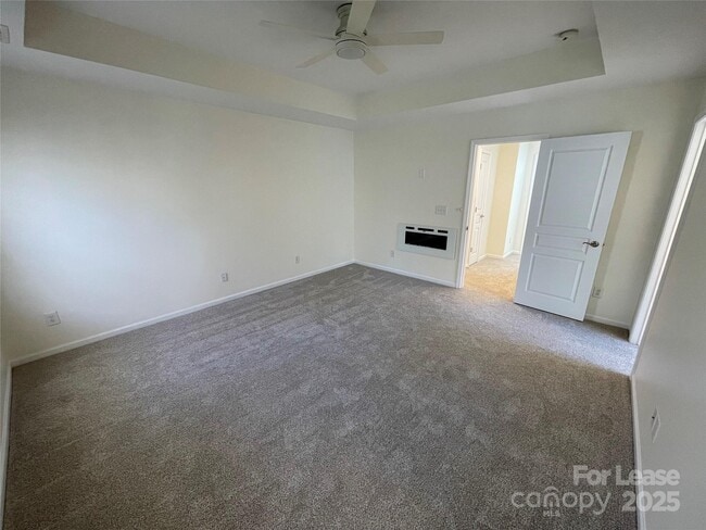 Building Photo - 11434 Heritage Green Dr