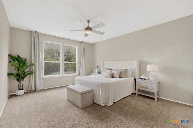 Building Photo - 429 Sheepshank Dr
