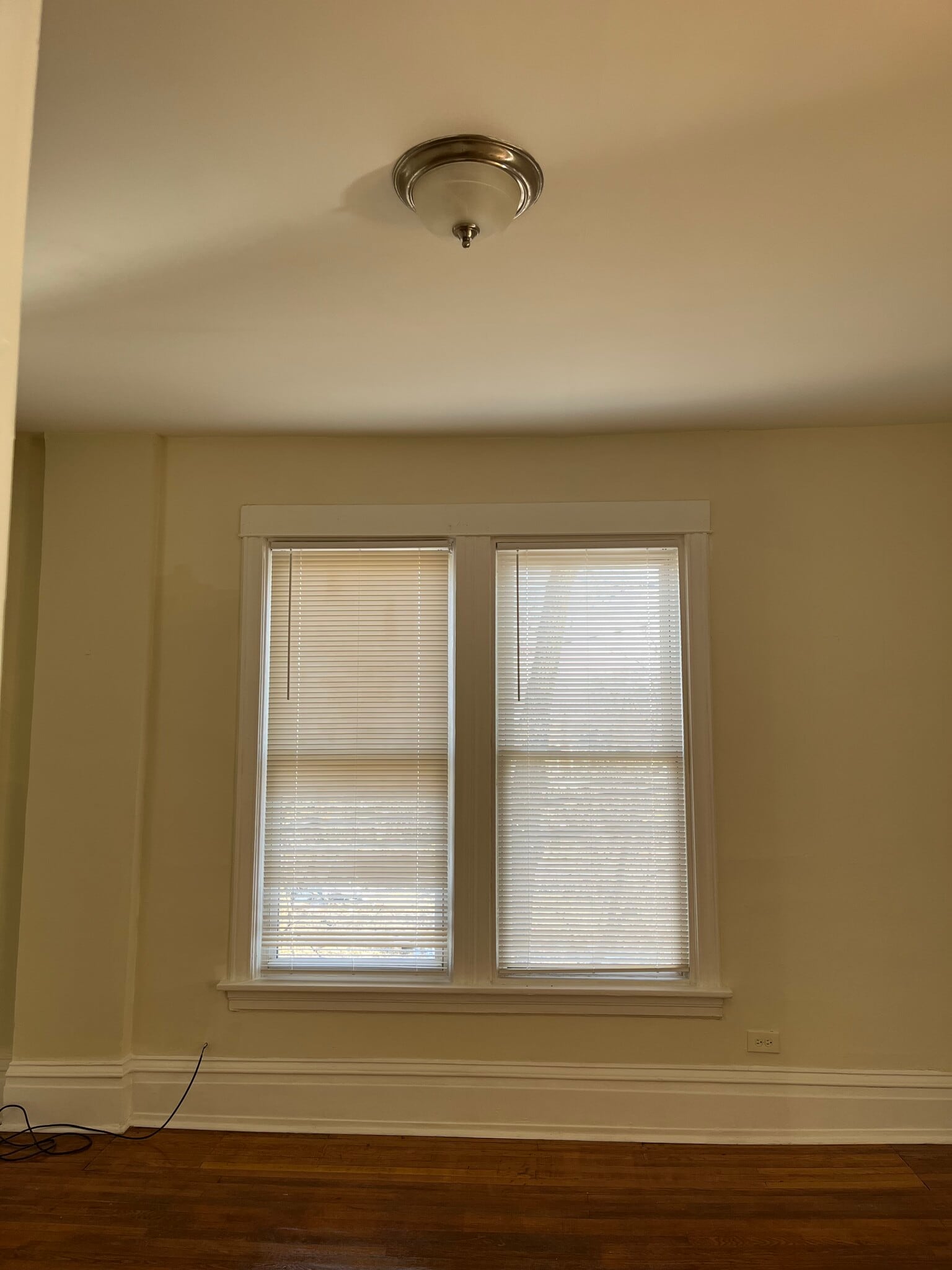 Living Room - 6714 S Justine St