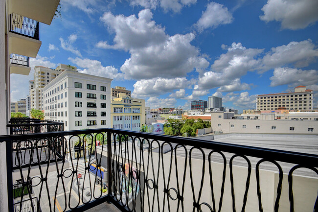 Building Photo - 101 N Clematis St