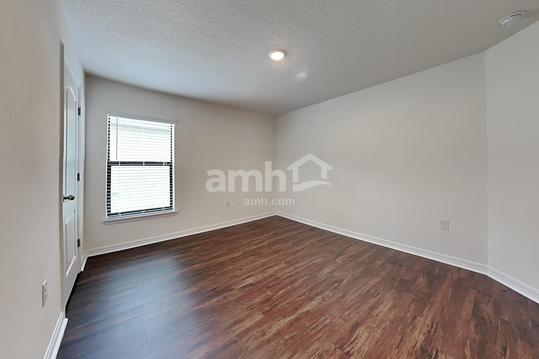 Building Photo - 1741 Chatham Grn