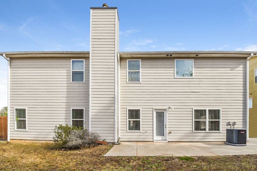Building Photo - 2601 Muskeg Ct SW