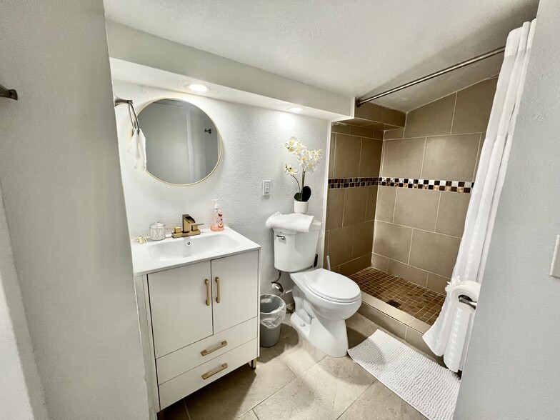 Bathroom #1 - 1270 SW 29th St