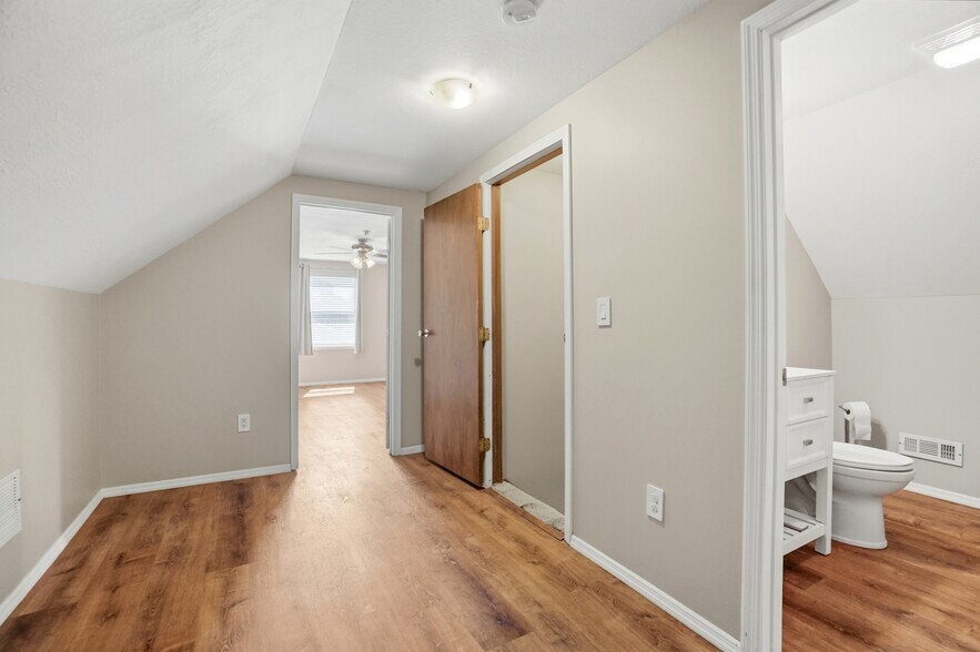 Building Photo - 245 Fitchland Dr