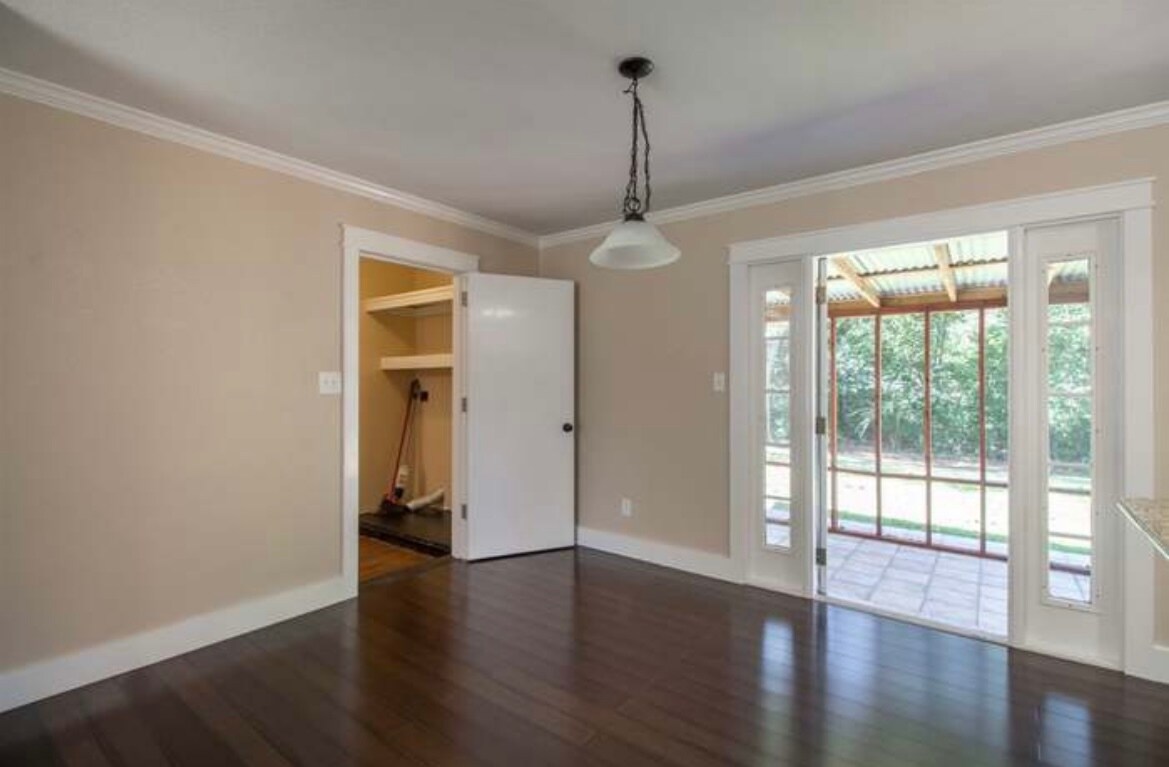 Building Photo - 1136 Carissa Dr