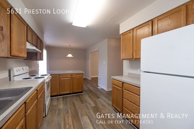 Building Photo - 5631 Preston Loop