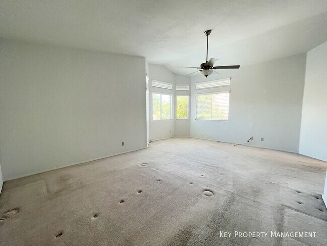 Building Photo - 420 Crater Ct