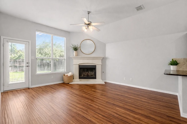 Building Photo - 2641 Sandcherry Dr