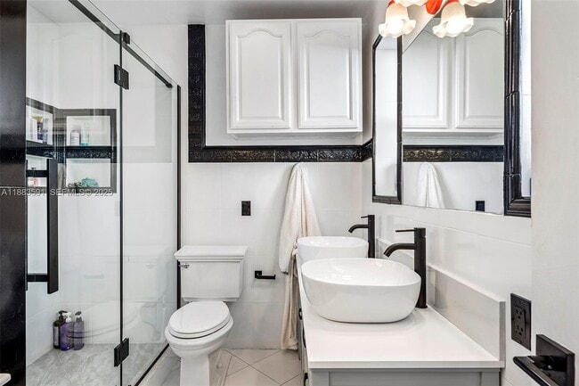 Building Photo - 840 S Shore Dr