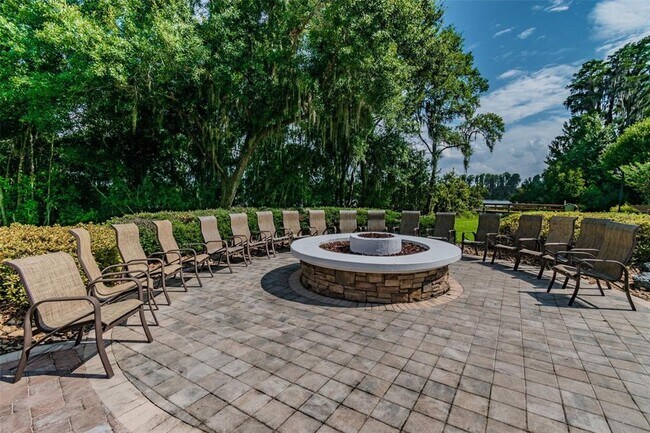 Building Photo - 7526 Deer Path Ln