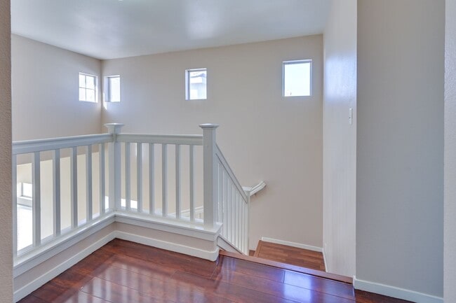 Building Photo - NW!! POOL!!!! GATED!!! Com. Park!!! Low Maintenance desert landscape front Yard. New Carpet!! Ups...