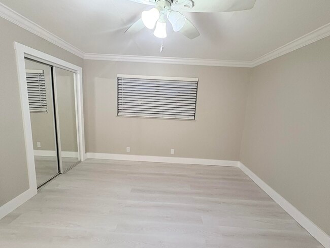 Building Photo - 1520 N 25th Ave