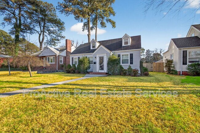 Building Photo - 1329 Cedar Ln