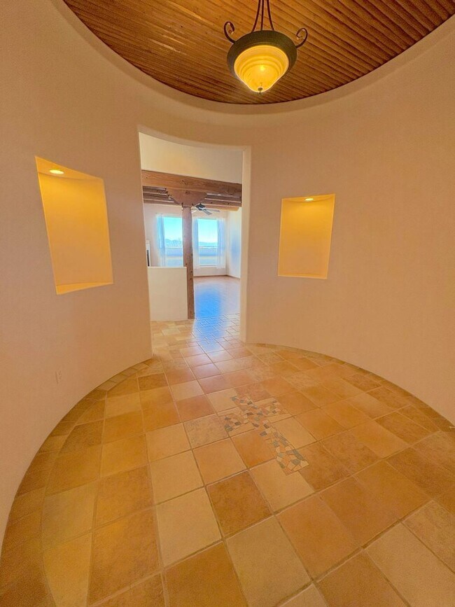Building Photo - Immaculate 3 bedroom in Rio Rancho! Stunni...