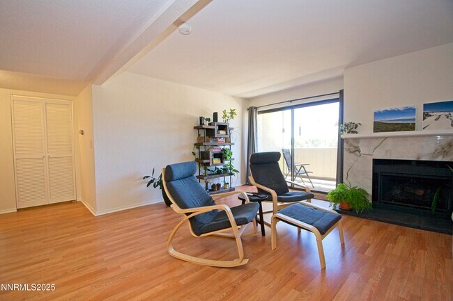 Building Photo - 2855 Idlewild Dr