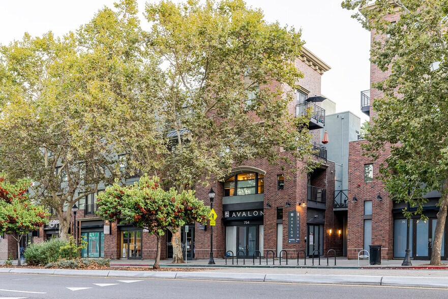 Building Photo - 754 The Alameda