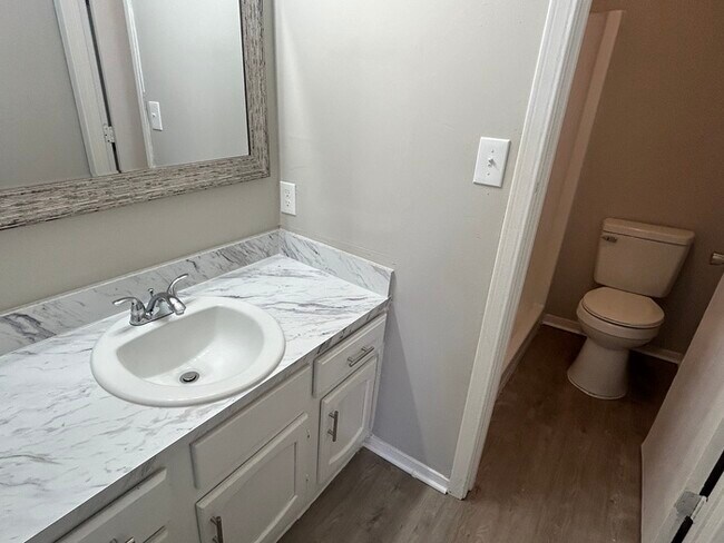 Building Photo - 536 W 147th St