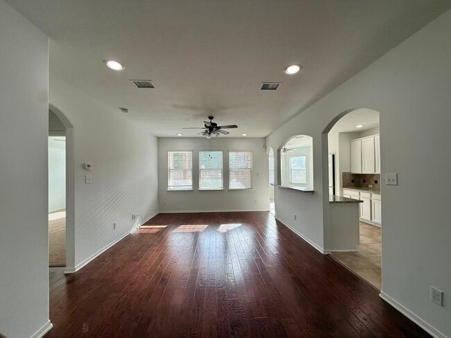 Building Photo - 2814 Ridgeglen Ln