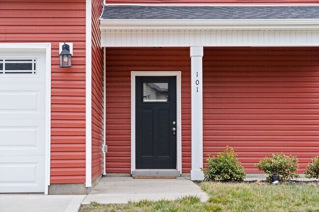 Building Photo - 101 Lucerne Ln