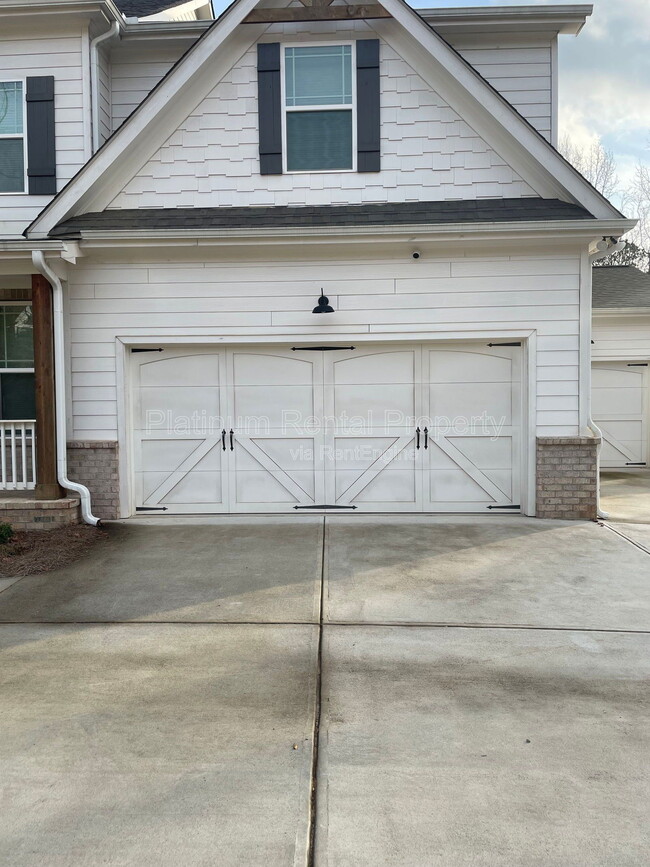 Building Photo - 8225 Crooked Crk Dr