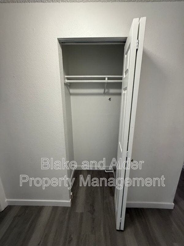 Building Photo - 3865 NE 152nd Ave