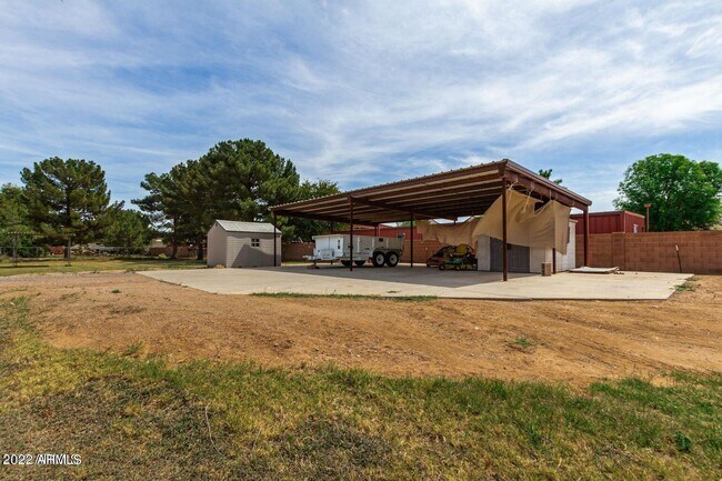 Building Photo - 24007 S Lindsay Rd