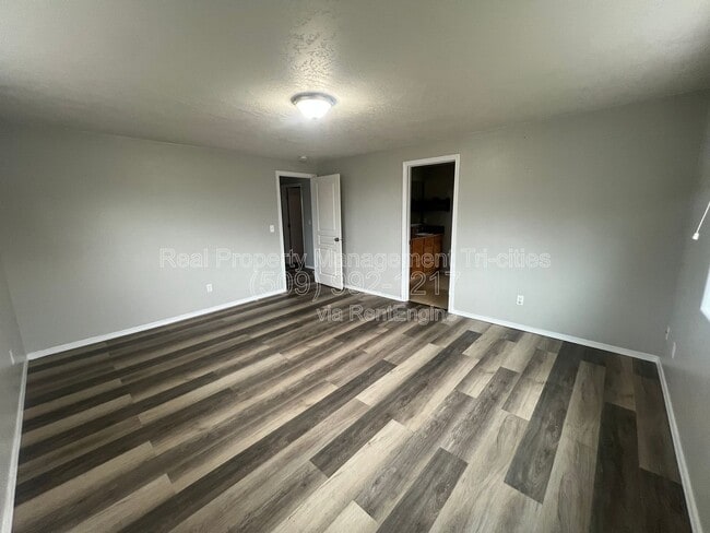 Building Photo - 8013 W 5th Ave