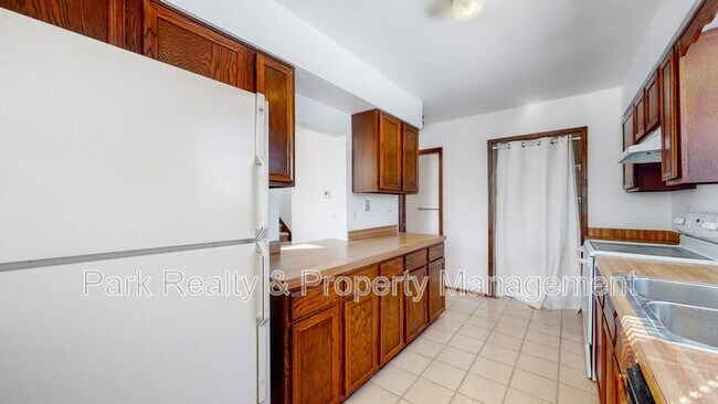 Building Photo - 5735 W 2nd Ave