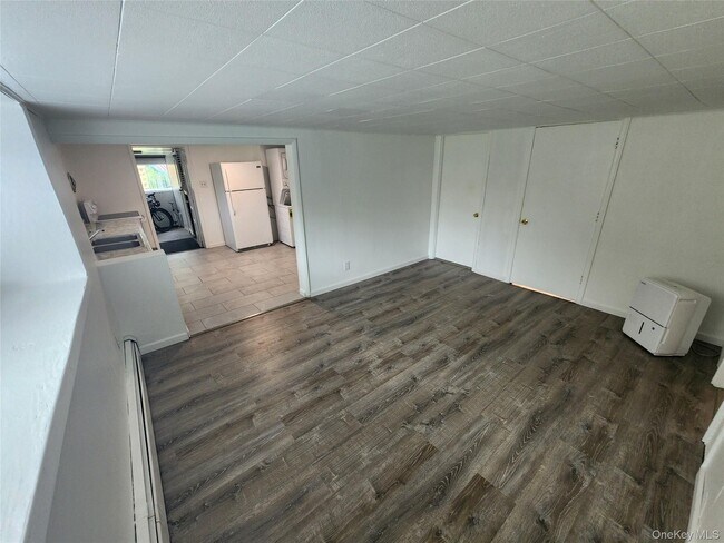 Building Photo - 16 Ardmore St
