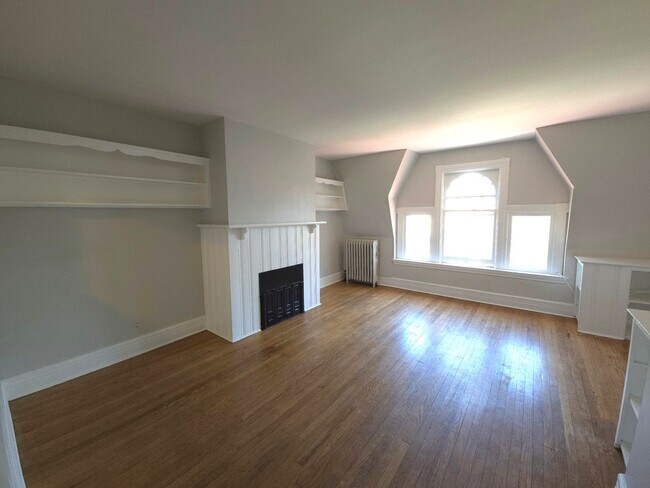 Building Photo - 21N Ferry Street