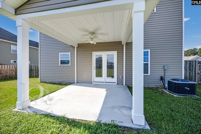 Building Photo - 9 Spinney Ct