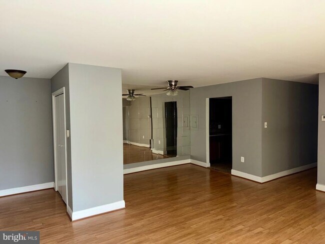 Building Photo - 5215 Newton St