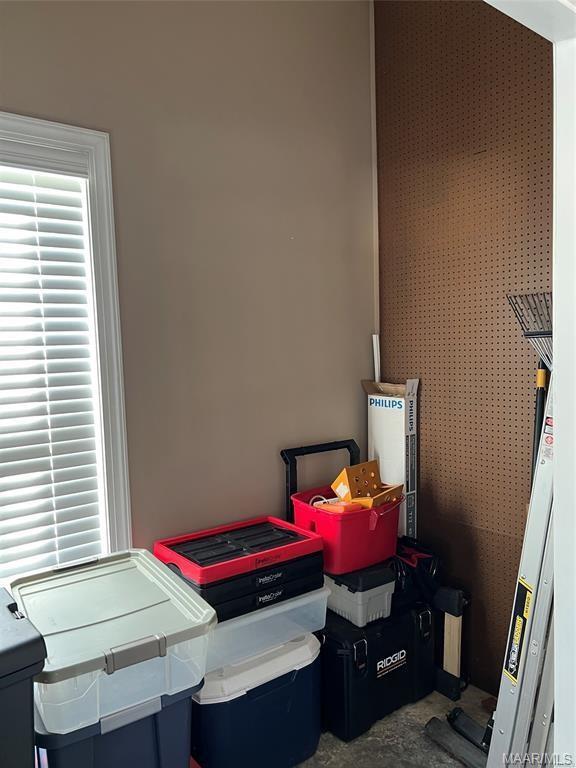 Building Photo - 2230 Wyndgate Dr