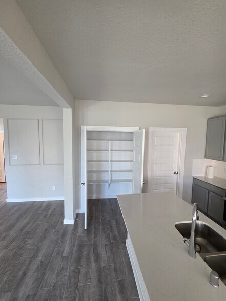 Building Photo - 2626 Finley