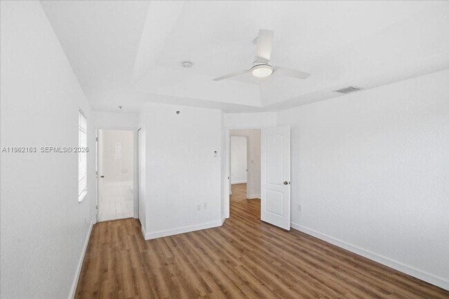 Building Photo - 4435 SW 160th Ave