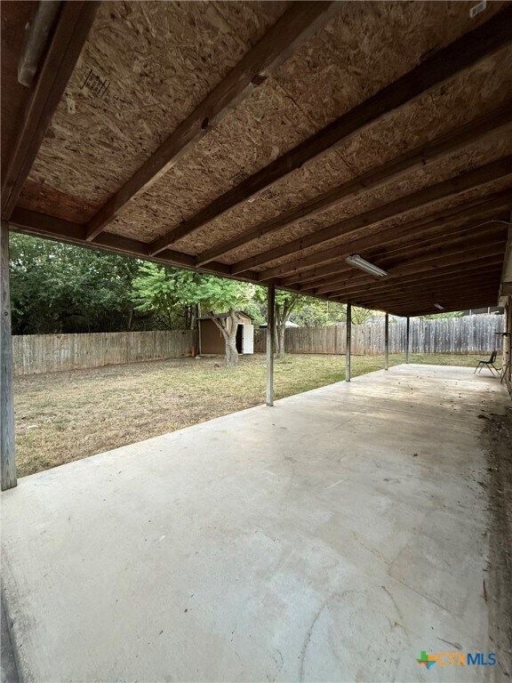 Building Photo - 2421 Hancock Dr