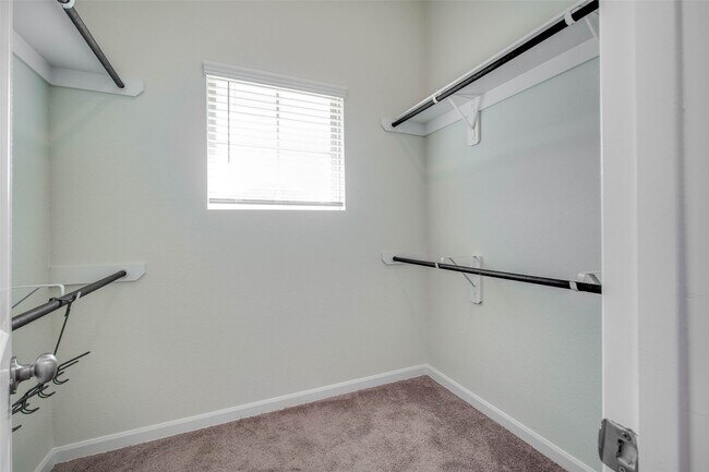 Building Photo - 22746 Sutherland Bend Ln