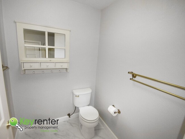 Building Photo - Rare San Ramon Foothills Condo available!