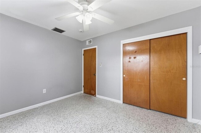 Building Photo - 2711 W Heiter St