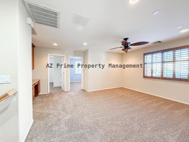 Building Photo - 10445 W Windsor Ave