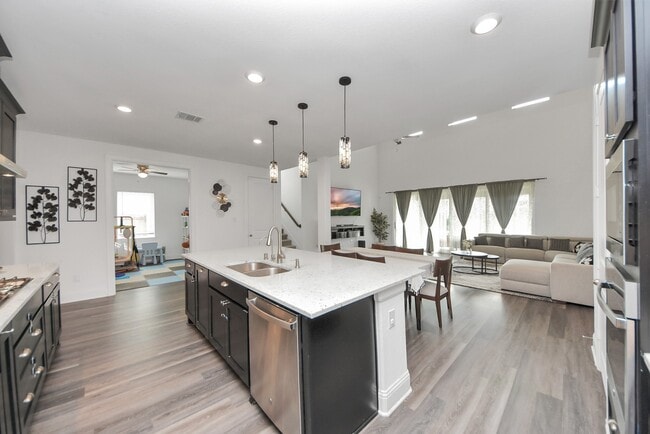 Building Photo - 10018 Knollwood Ln