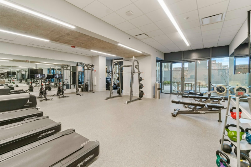 Building Photo - 713 S Clark St