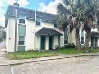 Building Photo - 2325 W Pensacola St